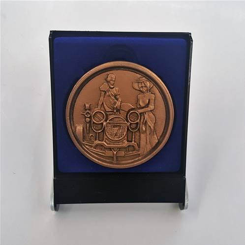 Médaille Elégance Automobile Ø 70 Mm + Coffret